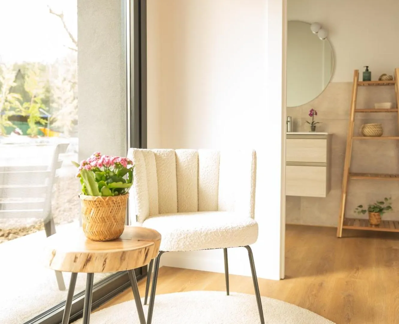 Homestay Kh Lezama Suites, Breakfast & Laundry