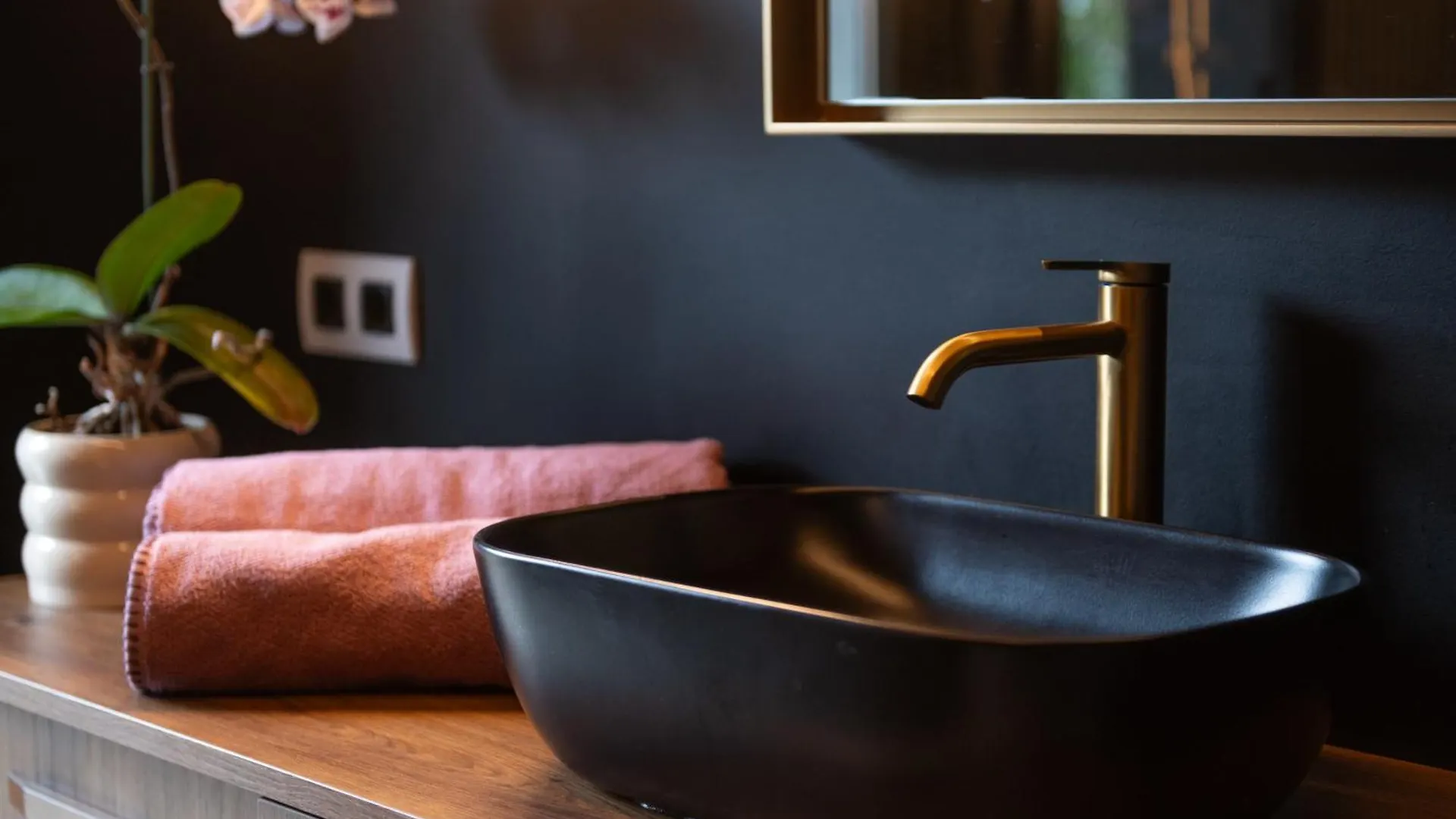 Homestay Kh Lezama Suites, Breakfast & Laundry Spain