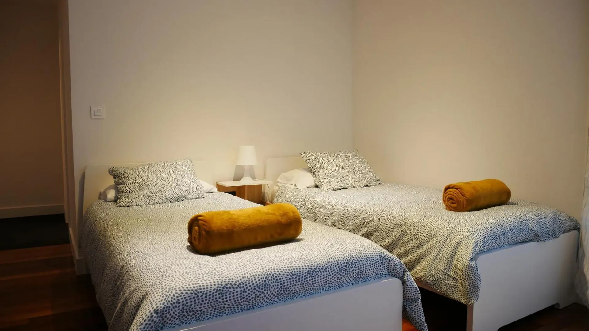 Kh Lezama Suites, Breakfast & Laundry