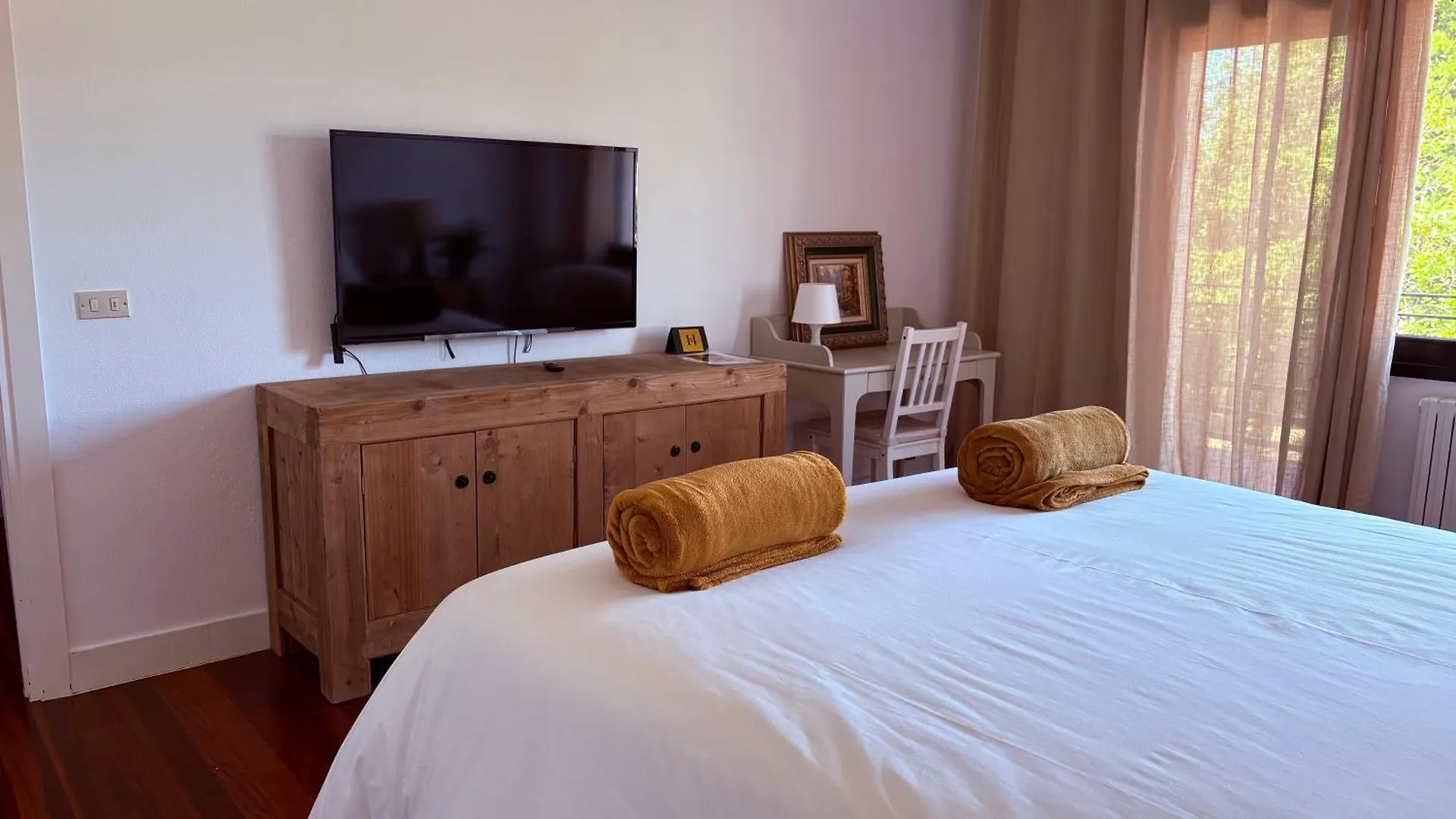 Kh Lezama Suites, Breakfast & Laundry Homestay Lezama (Biscay)