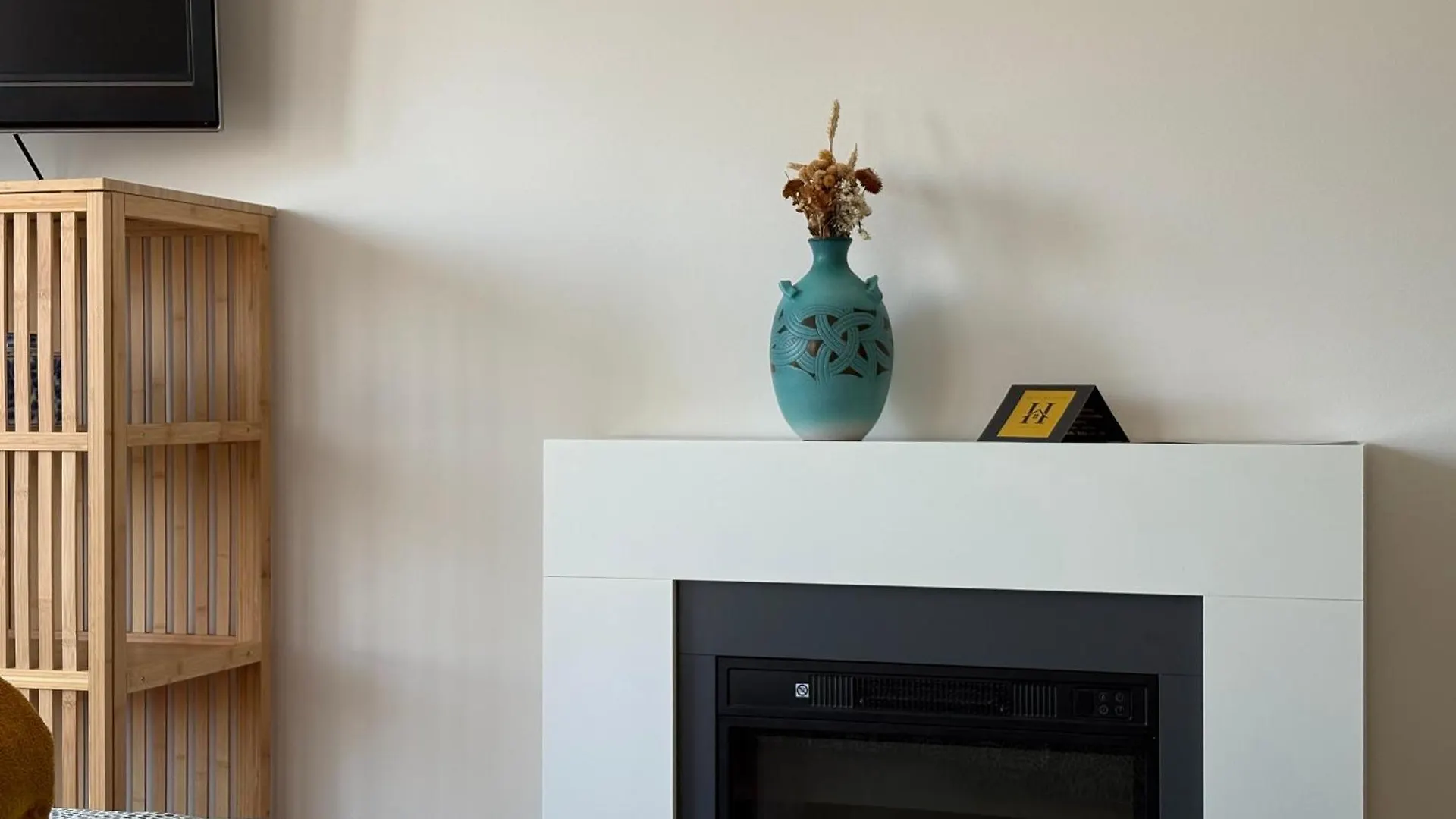 Homestay Kh Lezama Suites, Breakfast & Laundry Spain